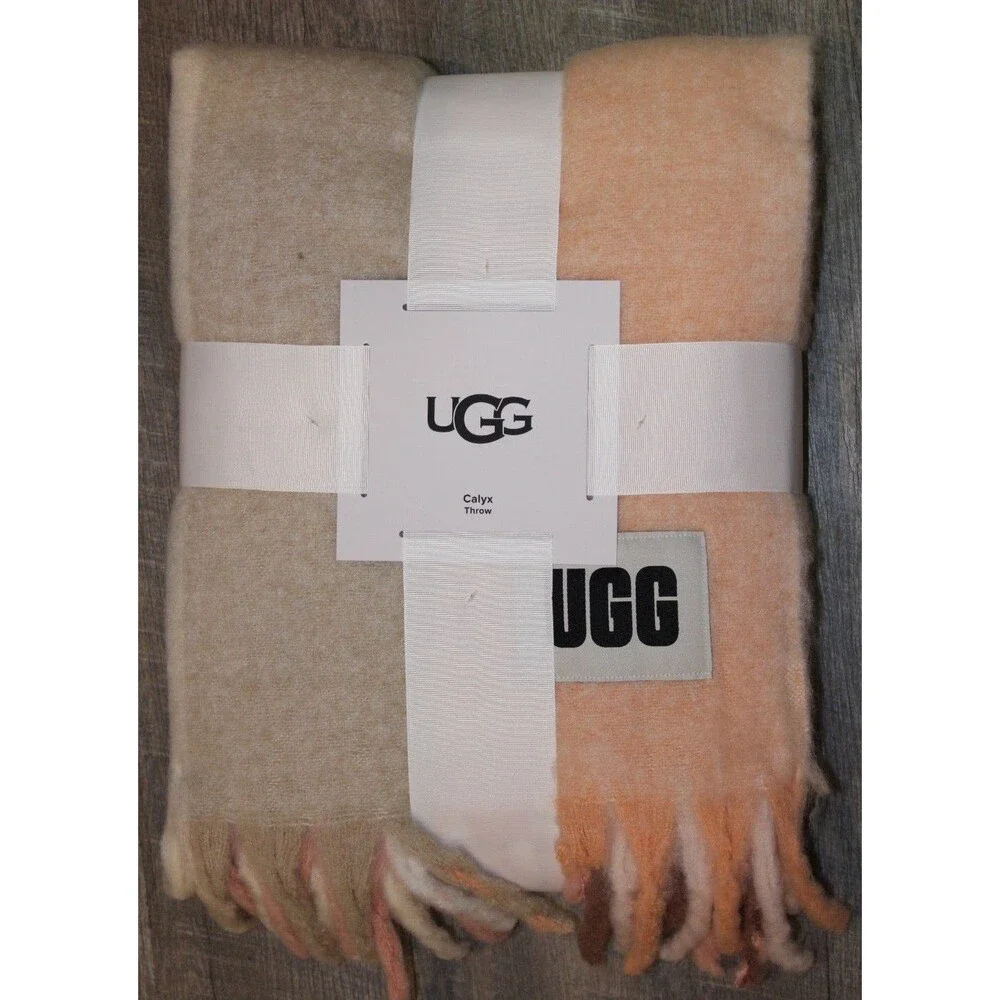 UGG Calyx Sweater Multi 50